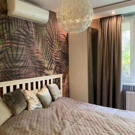 Corvin Luxury White Apartment บูดาเปสต์ ภายนอก รูปภาพ
