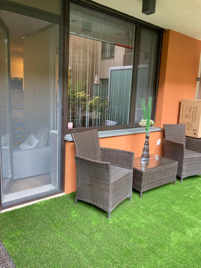 Corvin Luxury White Apartment บูดาเปสต์ ภายนอก รูปภาพ